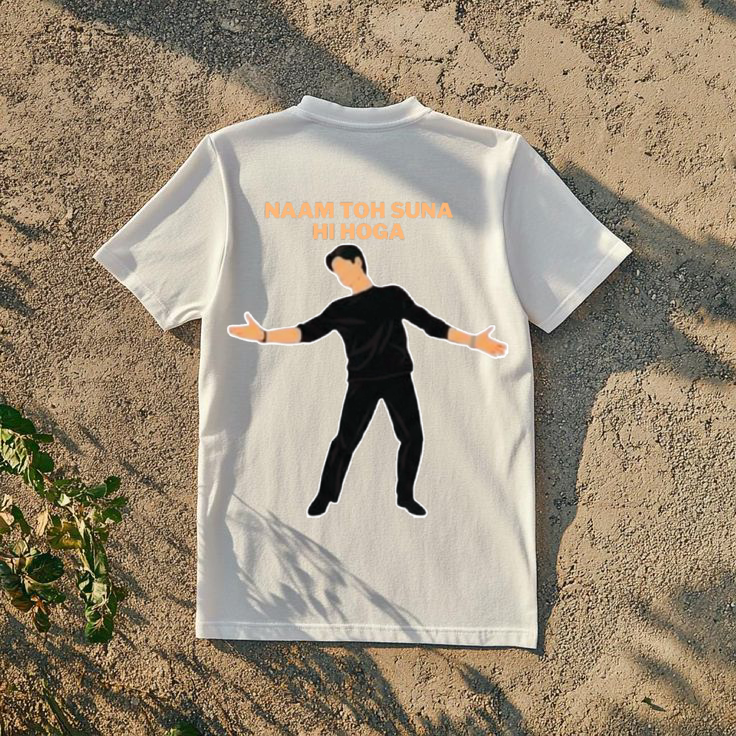 “SRK Iconic Pose T-Shirt – Naam Toh Suna Hi Hoga” T-Shirt